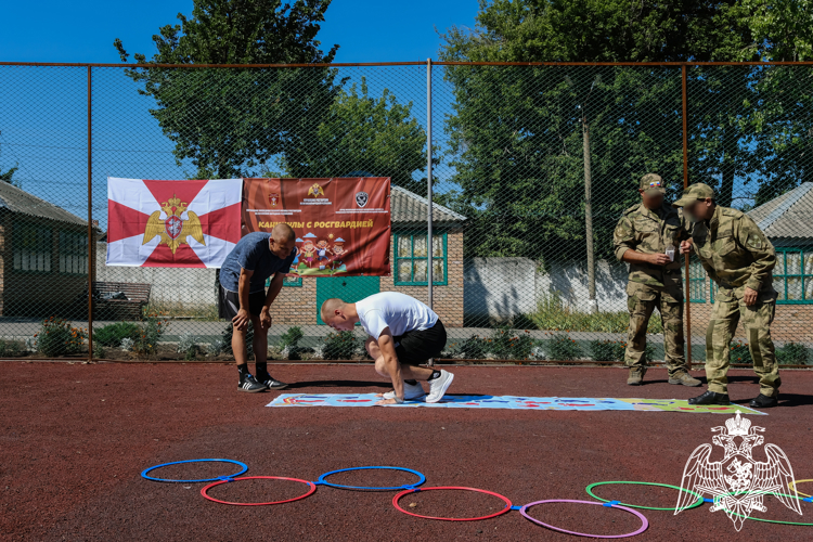 В Луганске продолжается ведомственная акция «Каникулы с Росгвардией» 