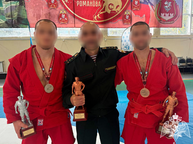 Росгвардейцы из Луганска стали призерами чемпионата войск по самбо и боевому самбо