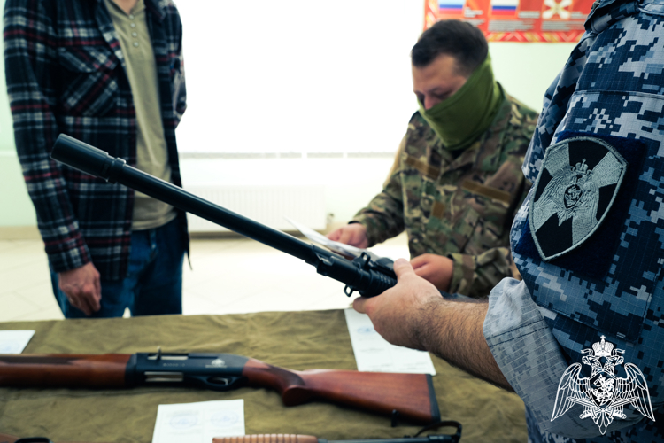 В Управлении Росгвардии по ЛНР рассказали об итогах работы по контролю в сфере оборота гражданского оружия
