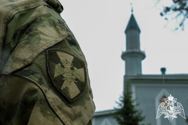Росгвардейцы приняли участие в обеспечении безопасности религиозного праздника Курбан-Байрам в Луганске