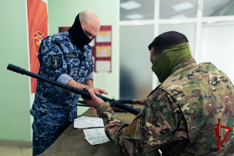В Управлении Росгвардии по ЛНР рассказали об итогах работы по контролю в сфере оборота гражданского оружия