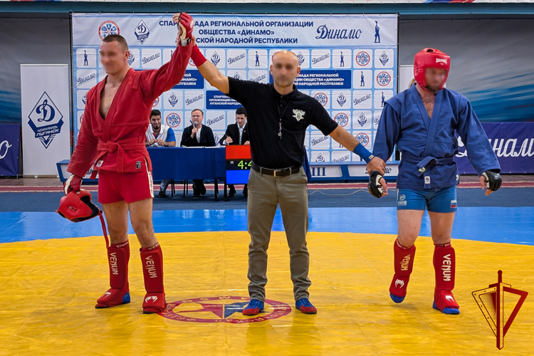 Луганские росгвардейцы представят республику на чемпионате России по самбо и боевому самбо