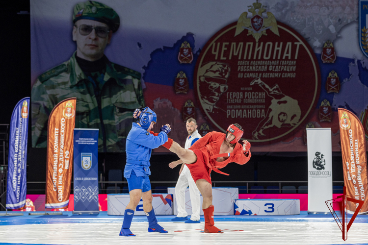 Сотрудник СОБР «Витязь» стал бронзовым призером чемпионата Росгвардии по боевому самбо (видео)